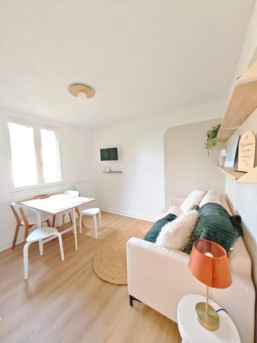 Appartement "Cocon Biellois" - Calme, Vue & Parking à Bielle Extérieur photo